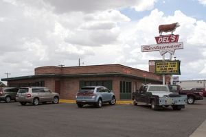 316-4202 Del's Restaurant, Tucumcari, NM